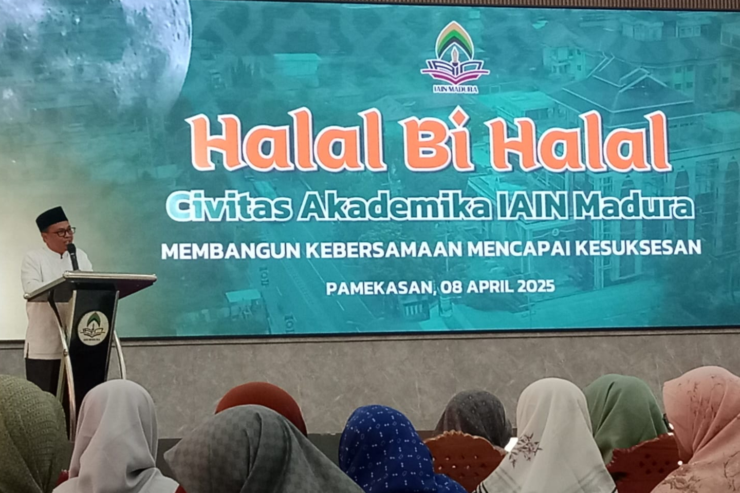 Kaprodi Magister Ekonomi Syariah menjadi Narasumber pada Kegiatan Halal Bi Halal IAIN Madura 1446 H/2025 M